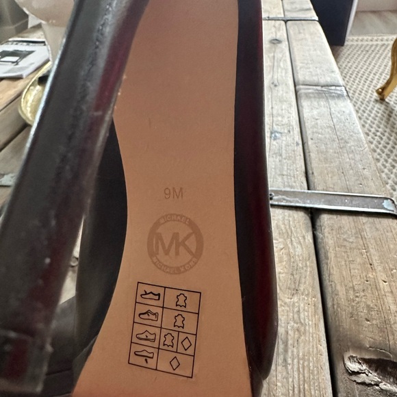 Brown Michael Kors heels - Picture 9 of 10